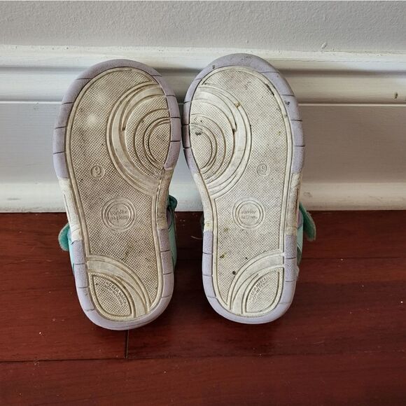 Wonder Nation blue/purple toddler girl closed toe sandals - Picture 8 of 9